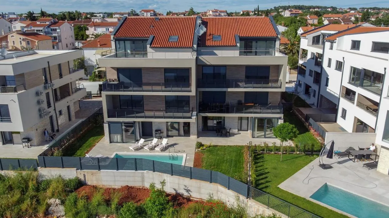 Black Medulin 0*,  Croatia